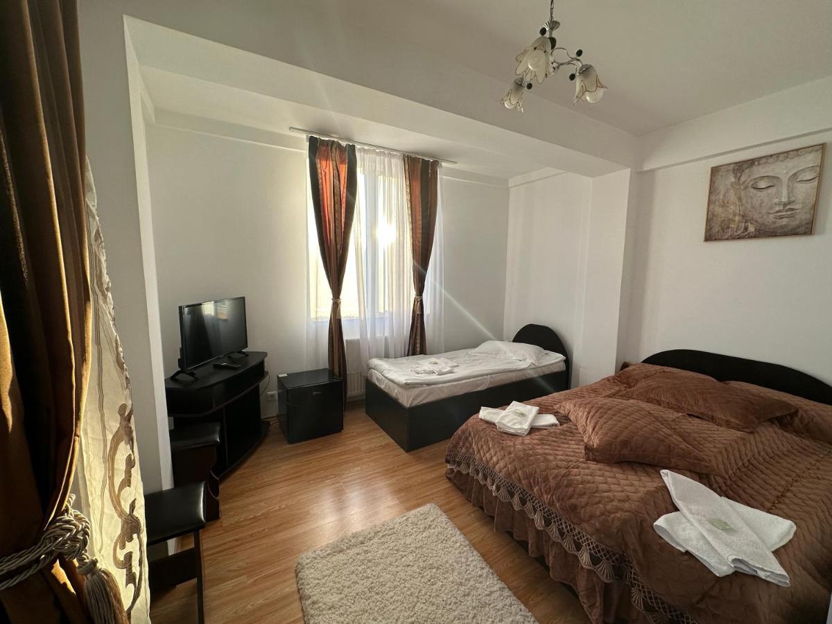 Casa Rustic Cazare Piteşti Buitenkant foto