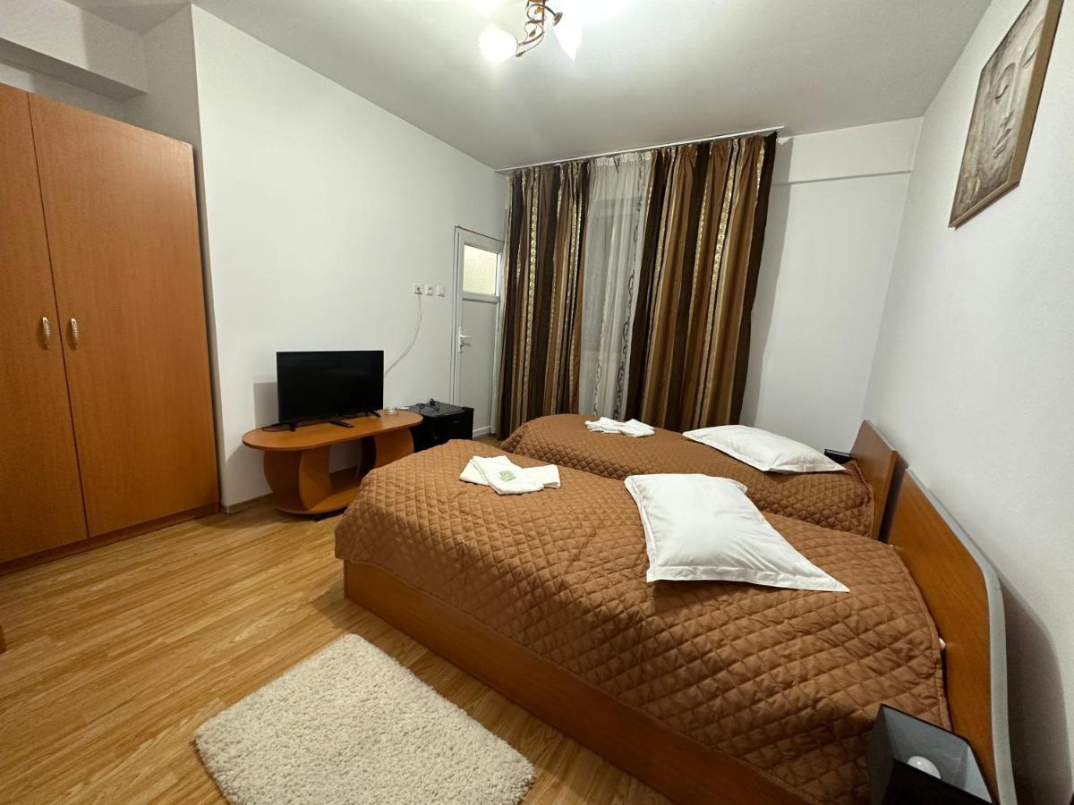 Casa Rustic Cazare Piteşti Buitenkant foto