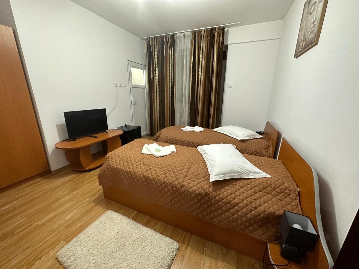 Casa Rustic Cazare Piteşti Buitenkant foto