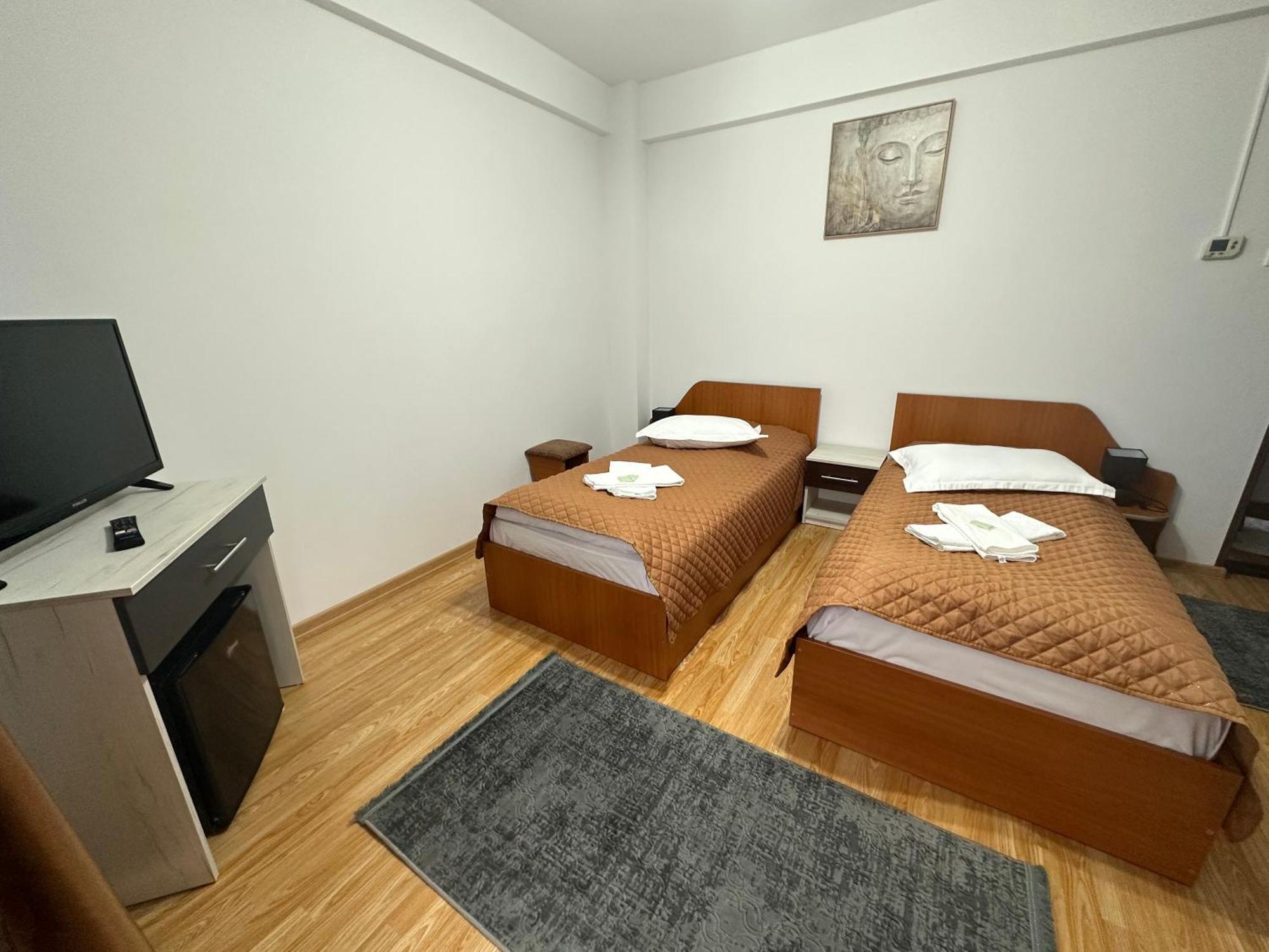 Casa Rustic Cazare Piteşti Buitenkant foto