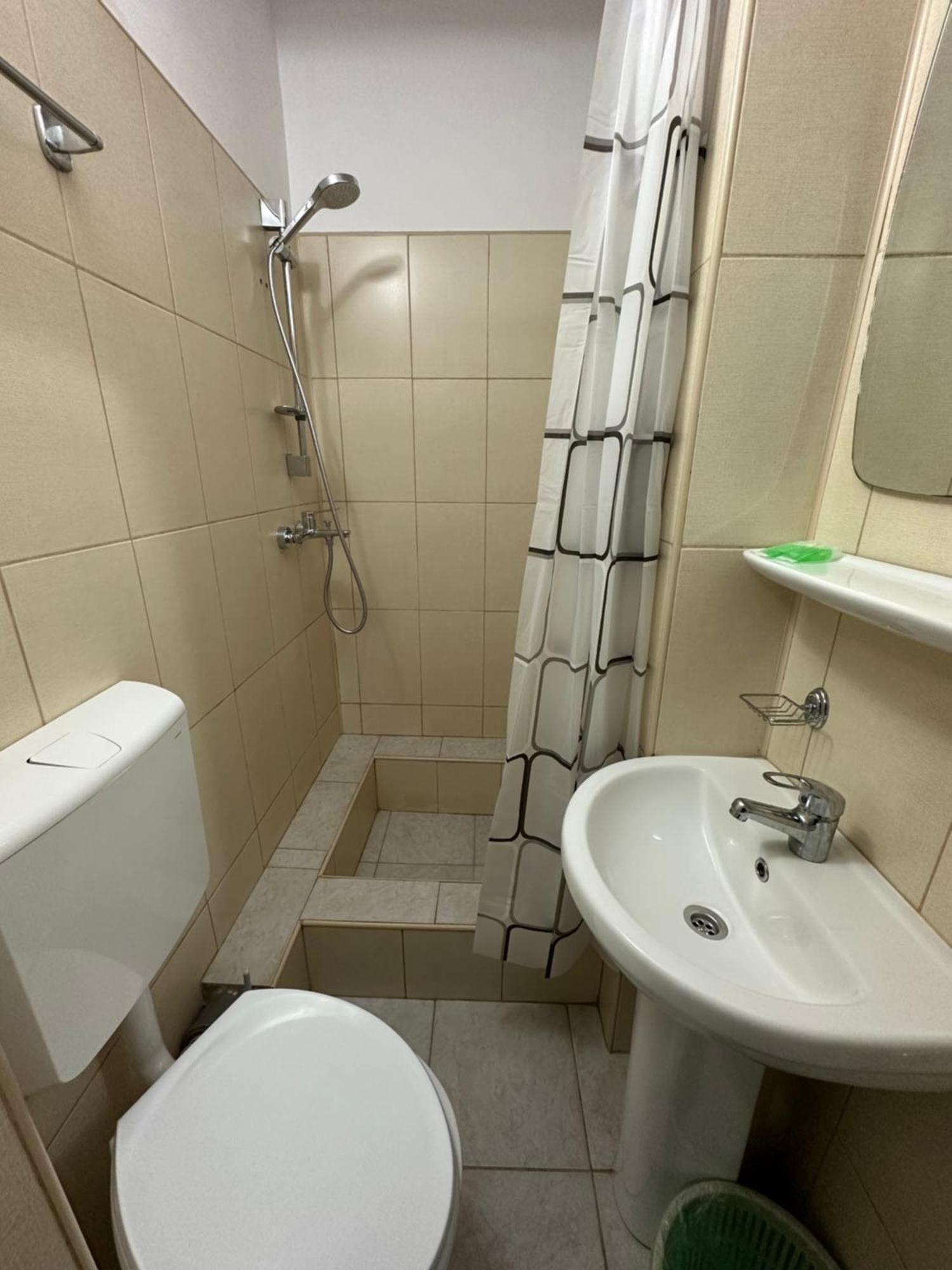 Casa Rustic Cazare Piteşti Buitenkant foto