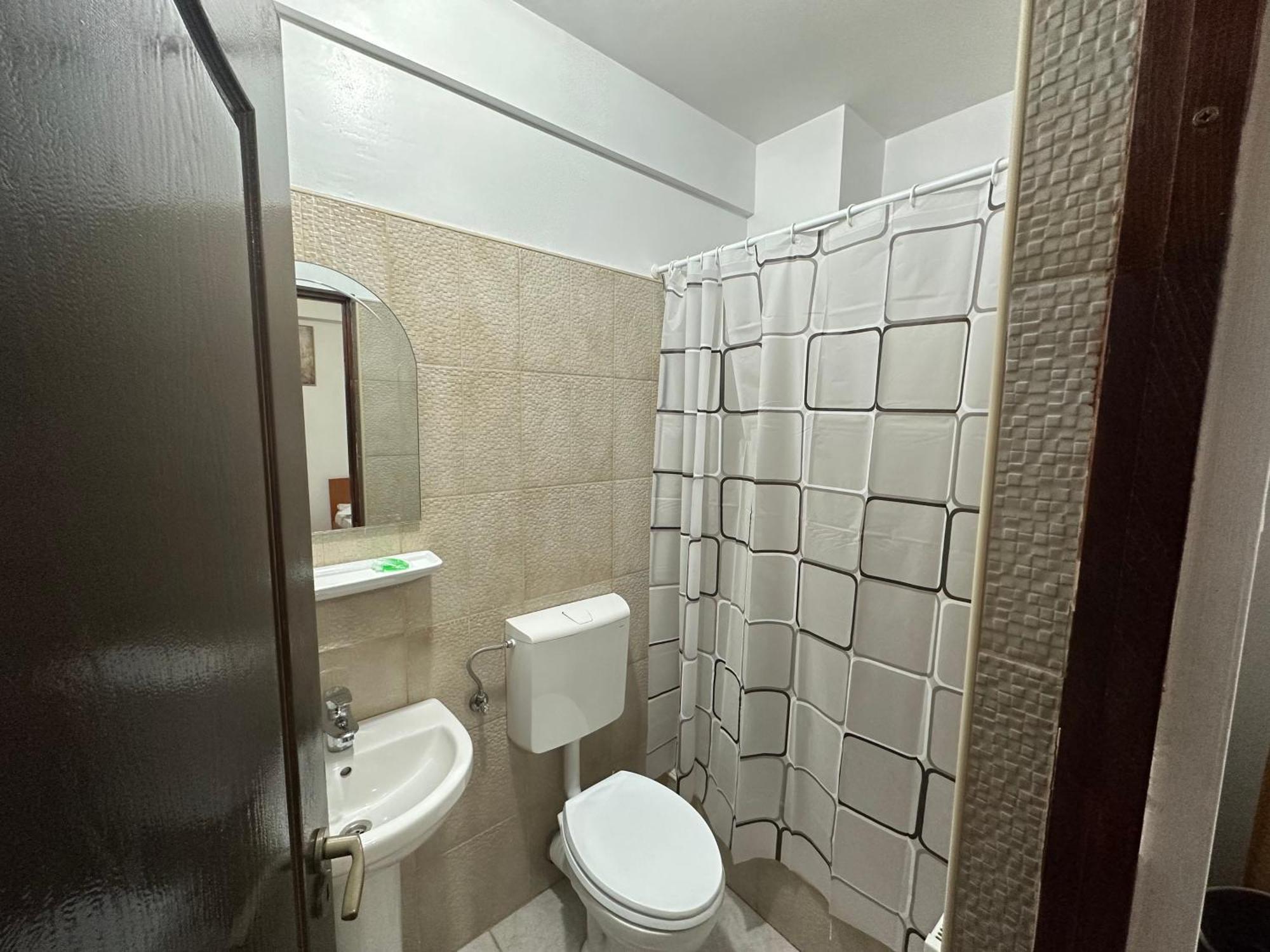 Casa Rustic Cazare Piteşti Buitenkant foto