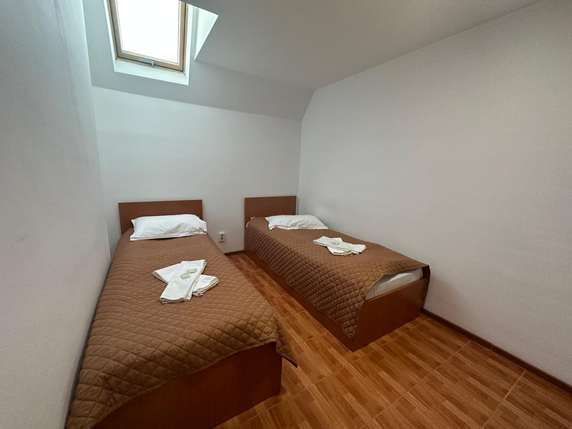Casa Rustic Cazare Piteşti Buitenkant foto